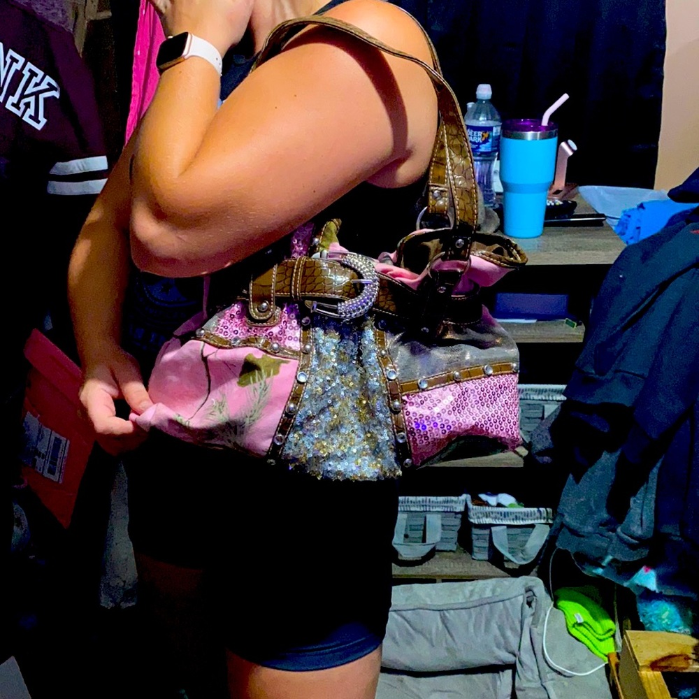 Real tree pink camo sequins purse. Main pocket